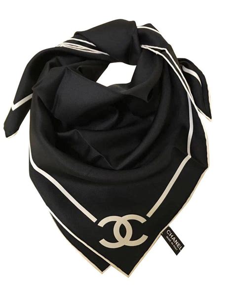 chanel scarves Gucci